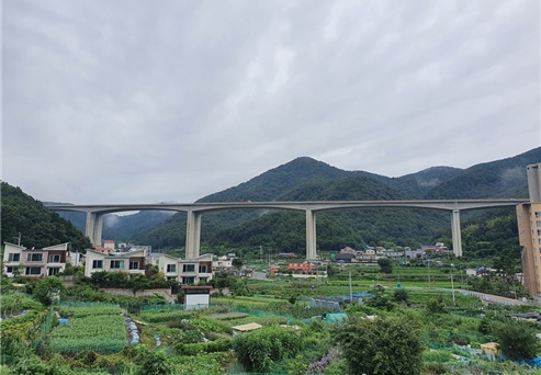 덕포교 측면 전경.jpg