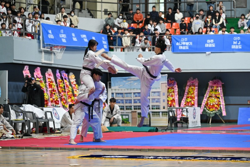 [크기변환]5-3. 관련사진(제1회 거제시체육회장배 태권도대회 성료 2).jpg