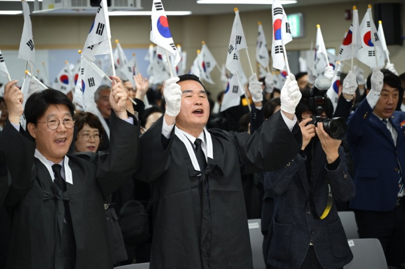 [크기변환]4-2. 관련사진(거제시, 제14회 아주4.3독립만세운동 기념행사 개최 1).jpg