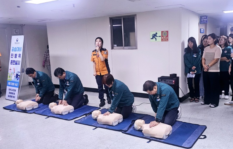 [크기변환]관련사진(거제시, 공습 대비 민방위 대피훈련 실시) (3).jpg