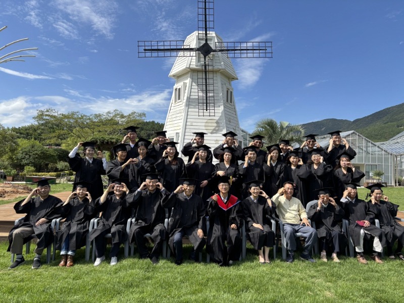 [크기변환]3-2. 관련사진(거제시, 제14기 거제시농업인대학 졸업식 열려).jpeg