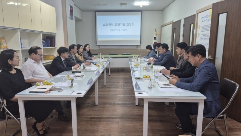 [크기변환]3-2. 관련사진(소상공인 정책자금 불법 보증 브로커 근절 캠페인).jpg